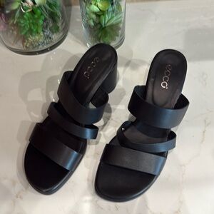 Ecco Black Heeled Shoes
